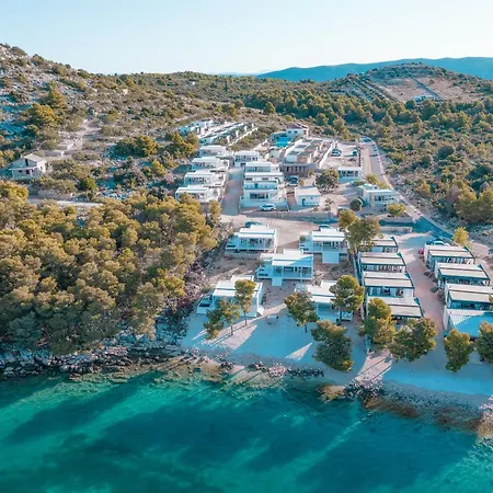 Oi Concept Village Buqez & Vita