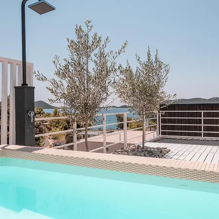 Oi Concept Village Buqez & Vita Drage