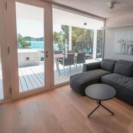 Oi Concept Village Buqez & Vita Drage