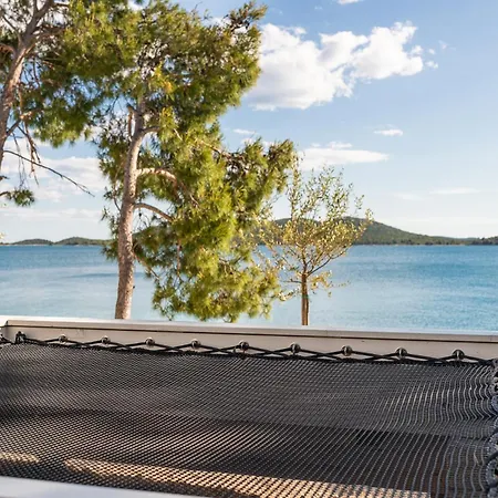 Oi Concept Village Buqez & Vita *