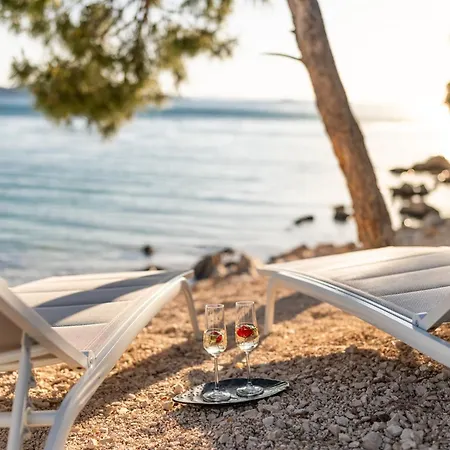 Oi Concept Village Buqez & Vita