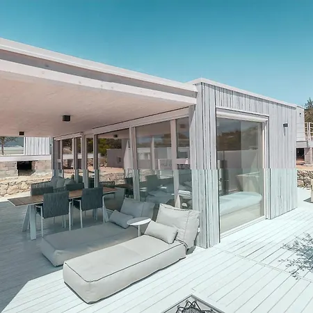 Oi Concept Village Buqez & Vita *